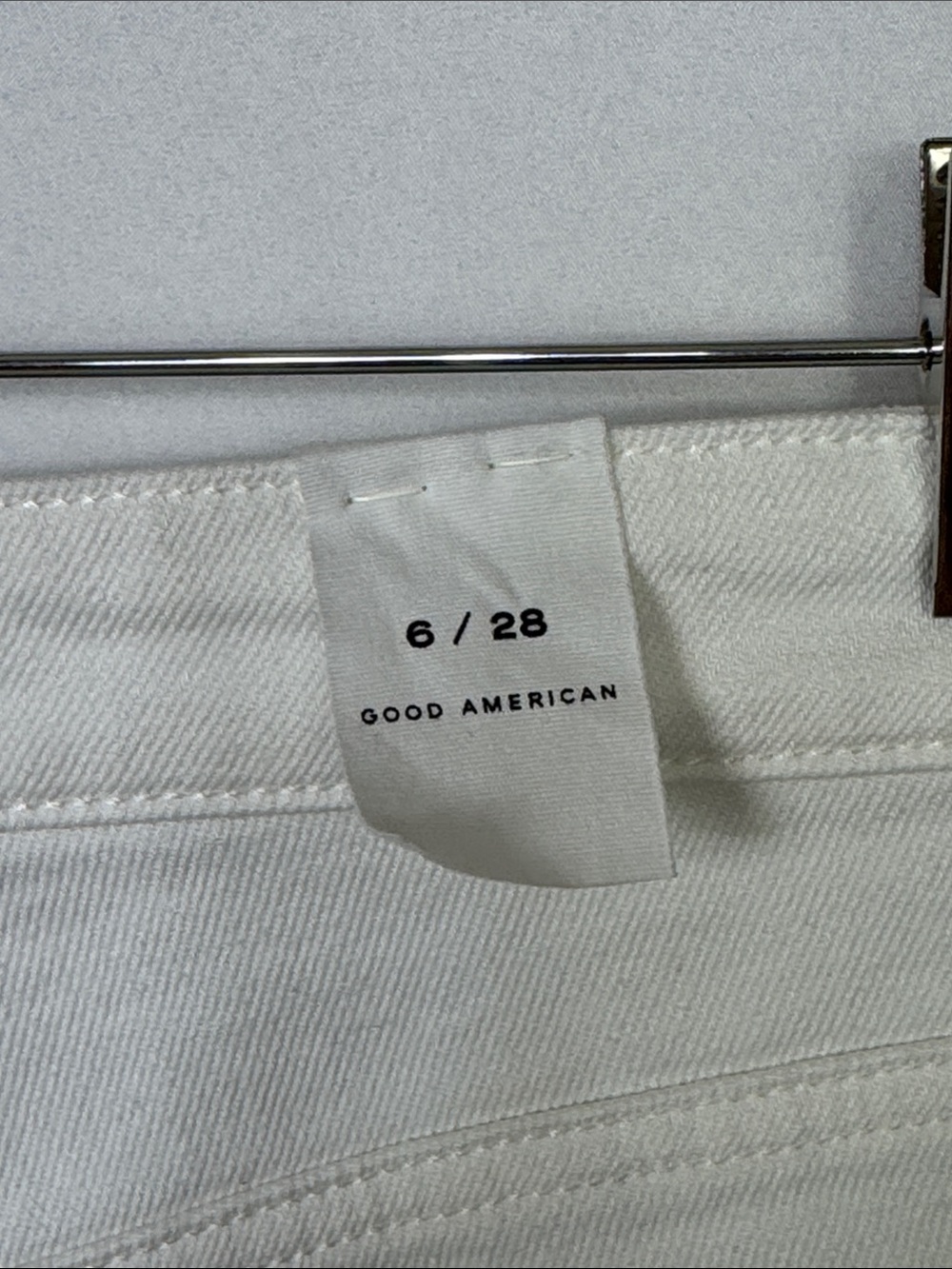 Good American Good ‘90s Shorts Size 6/28 White New - Picture 11 of 13